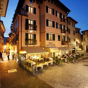 https://hotel-lago-di-garda-malcesine.hotelinveneto.com